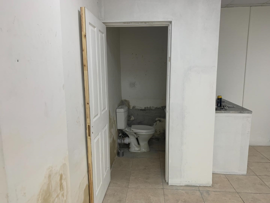 To Let Commercial Property for Rent in Kuils River Western Cape